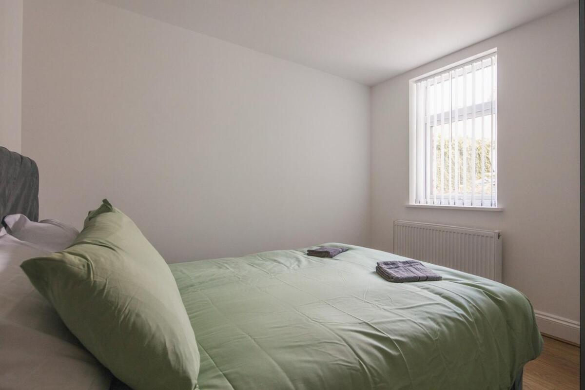 Spacious 3 Bedroom Home With Ps5 And Pool Table Near O2 Arena Canary Wharf And Elizabeth Line To Central Londra Exterior foto